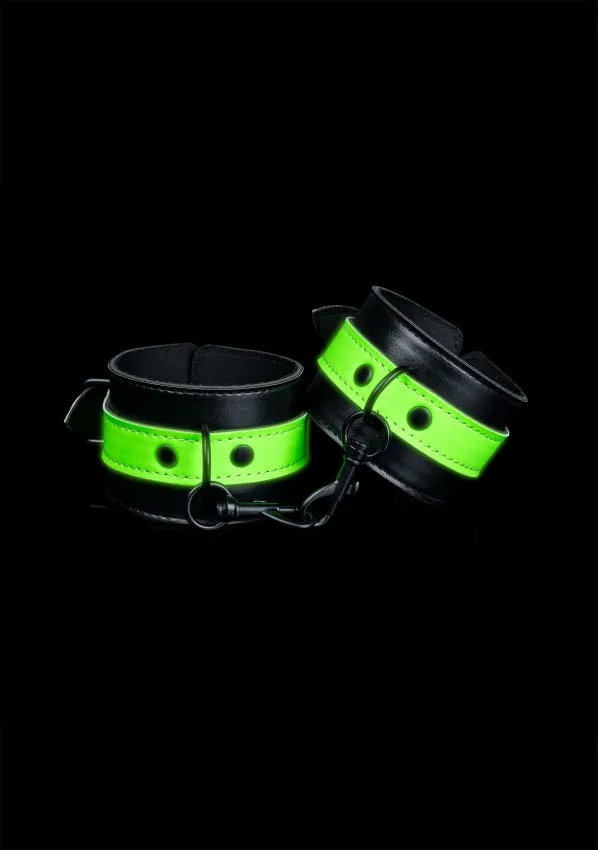 Female Sex Toys Ouch Glow in the Dark Handcuffs Green Shots Toys