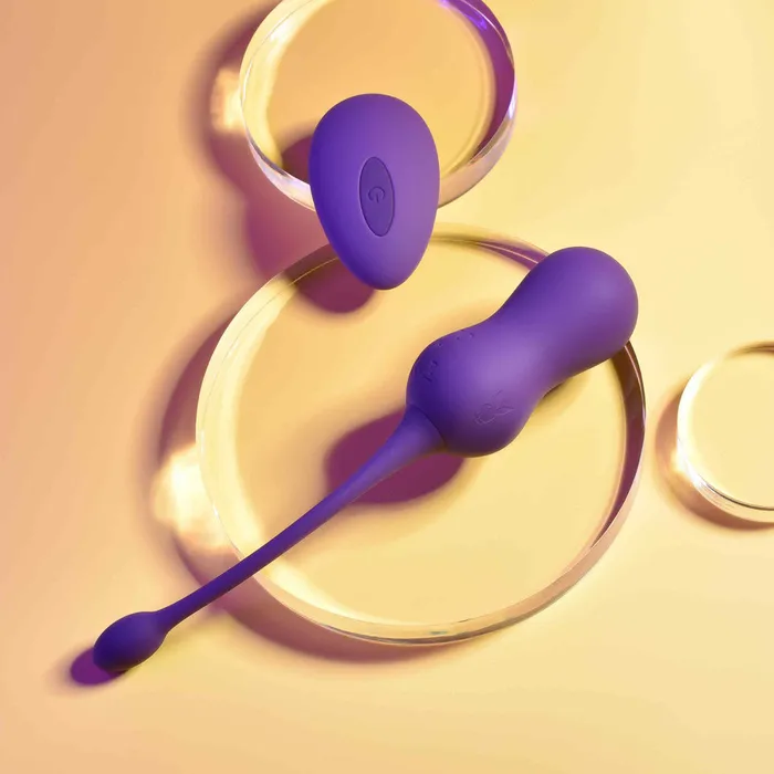 EVOLVED Female Sex Toys PLAYBOY PLEASURE DOUBLE TIME VIBRATING KEGAL BALLS
