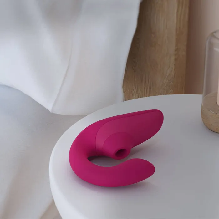 Womanizer Womanizer Blend Vibrant Pink Vibrators